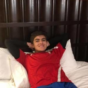 Meet your Posher, Noelia